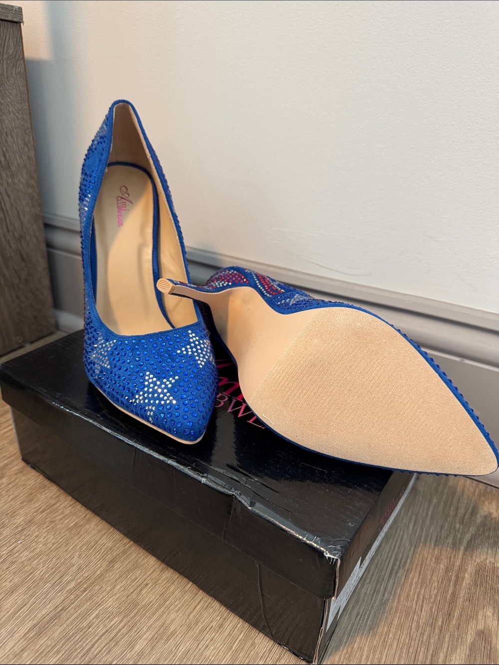 Blue Crystal Star Embellished Stiletto Pumps - Women - Picture 3 of 5